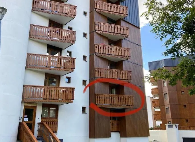 Apartment Centre Station *